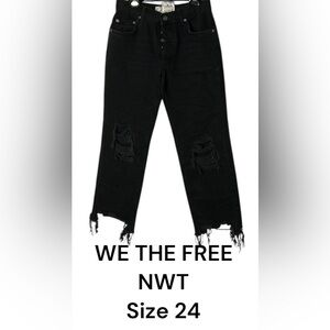 NWT ,We The Free  cropped,distressed light black jeans,frayed,grunge,punk, sz 4,